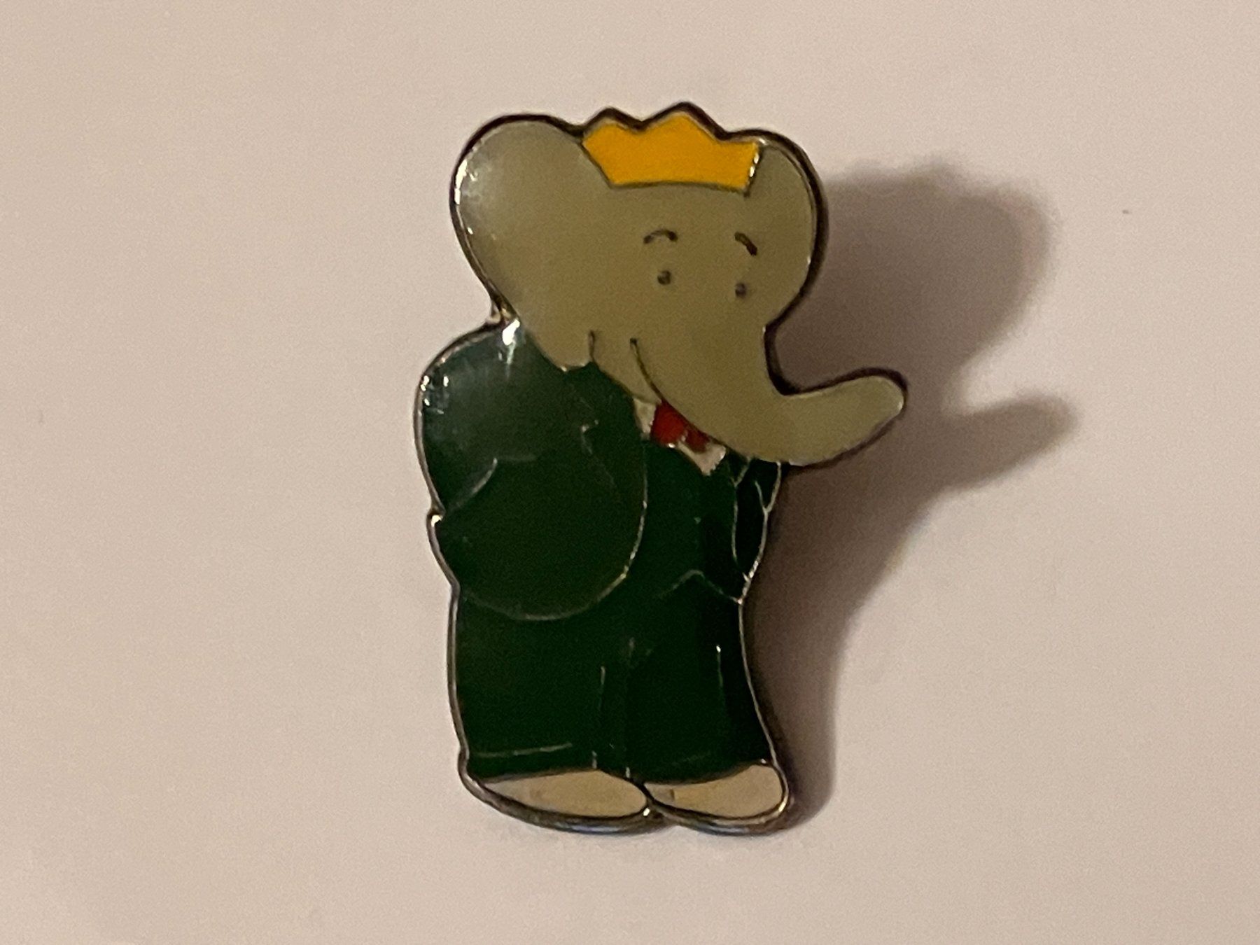 Placchette & Badge: 1 Pin Babar – Usato da Basel venduto da djwwpp