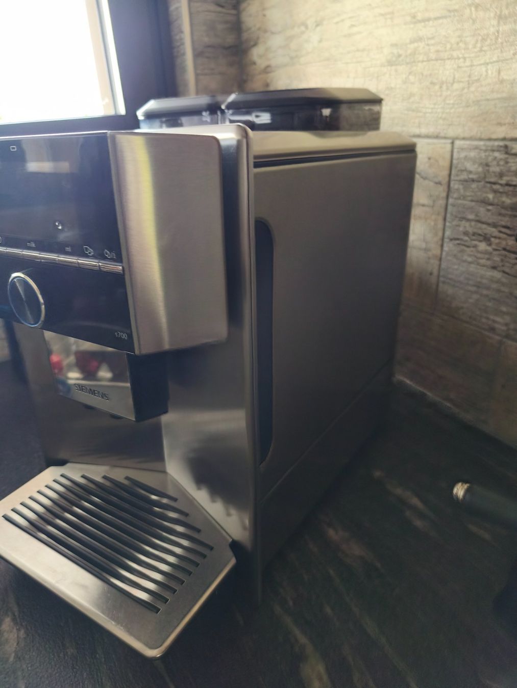 Siemens Macchine per caffè & Macchine per espresso: SIEMENS EQ.9 plus connect Kaffeevollautomat – Usato da Rubigen venduto da HEIDA_82 1