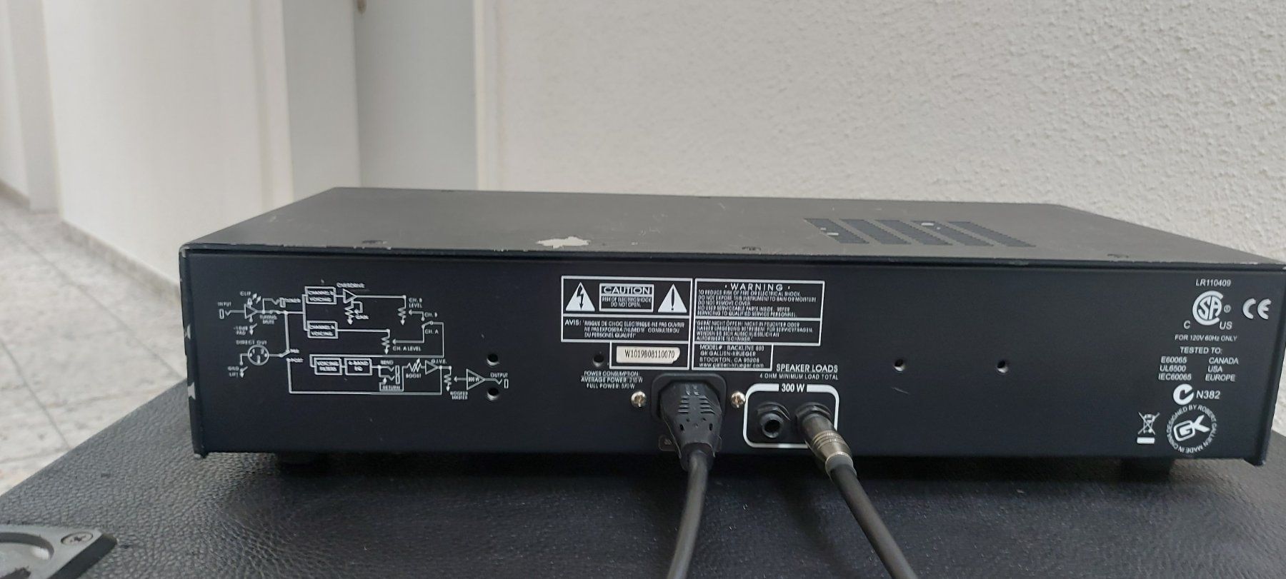 Amplificatori: Bass Amp Bundle GK Backline 600 head + Box kruger 115 BLX – Usato da Glattbrugg venduto da Swissmusik 5
