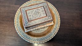 Holzschatulle für Zigaretten & Teller mit Intarsien, Vintage