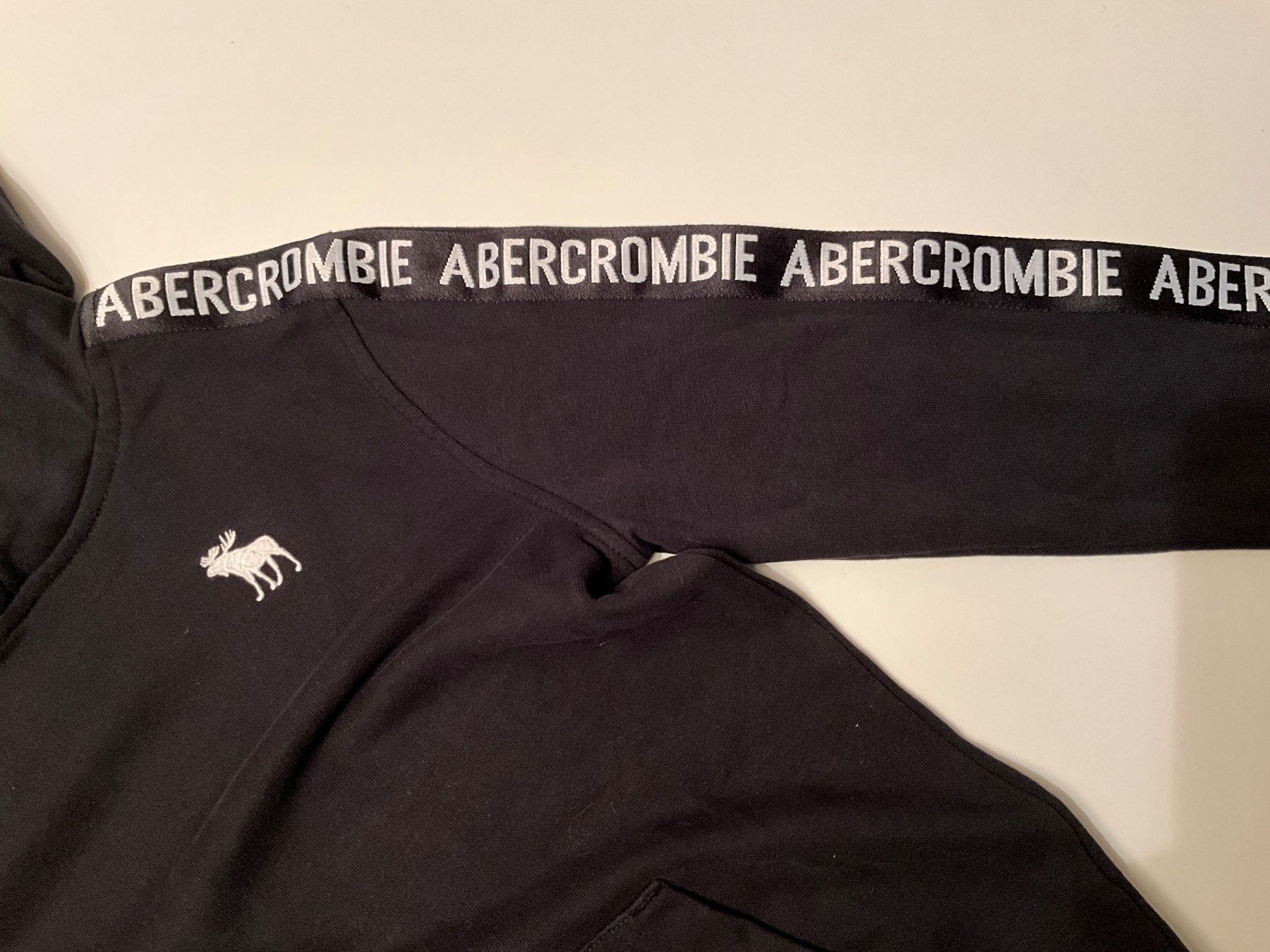 Abercrombie Maglioni & Felpe: Pullover, ABERCROMBIE, Knaben, Gr. 11/12, sehr COOL! – Usato da Stäfa venduto da Rbeerli0 2