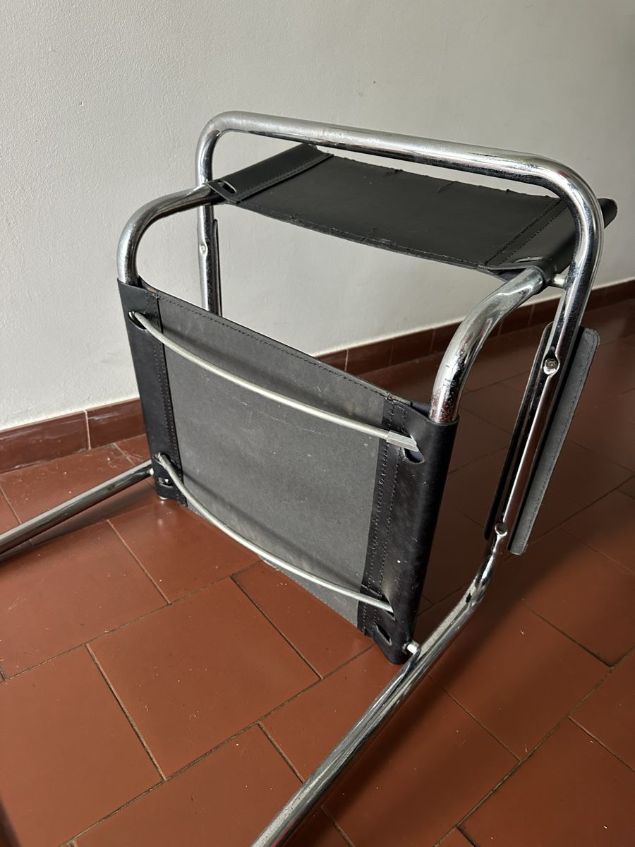 Stühle: Chaise cantilever noir avec structure chromée – Gebraucht aus gollion von Palus_Pocus 2