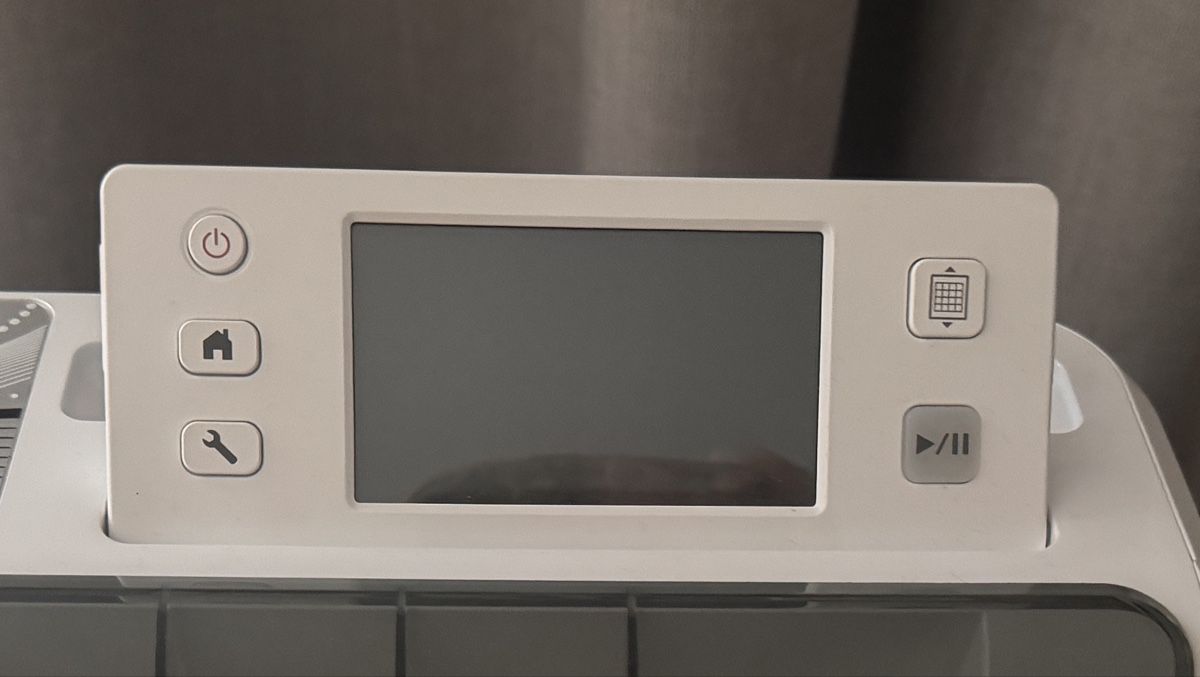 Tutte le macchine: Plotter Brother Scan n Cut CM300 – Usato da Möriken AG venduto da Carmen.H. 2