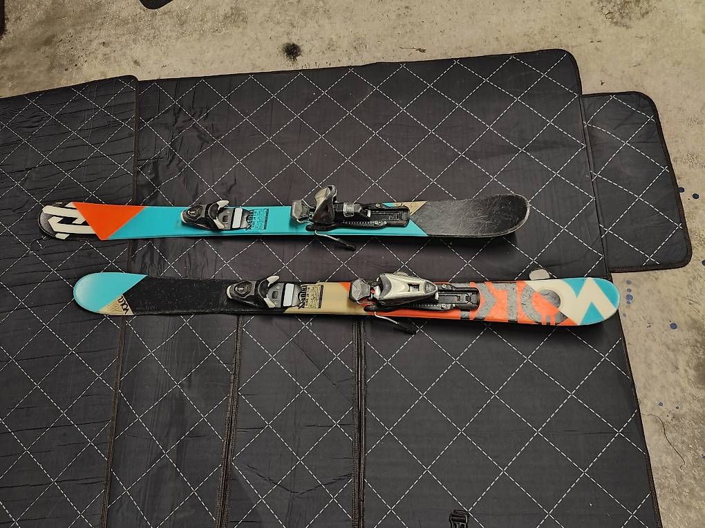 Skis: Kinder Ski und Skischuhe – Gebraucht aus Mellingen von Nmarlboro