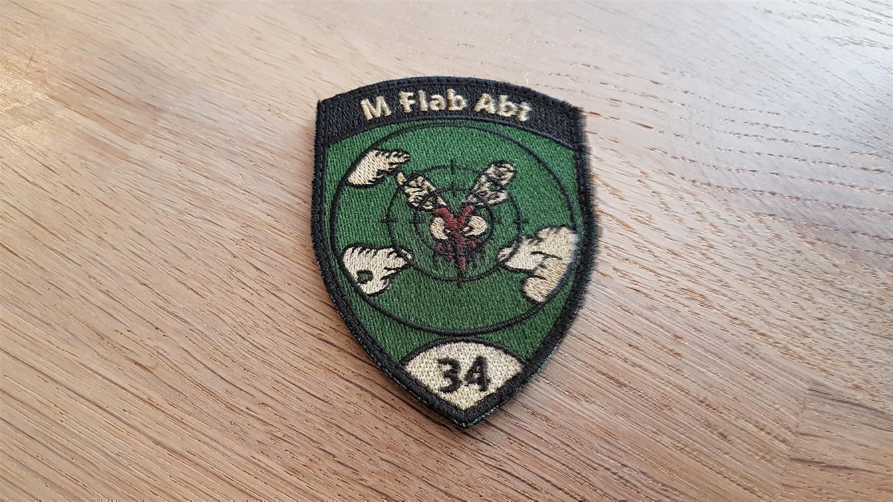 Placchette & Badge: Badge M Flab Abt 34 gold – Usato da Erlinsbach venduto da S700