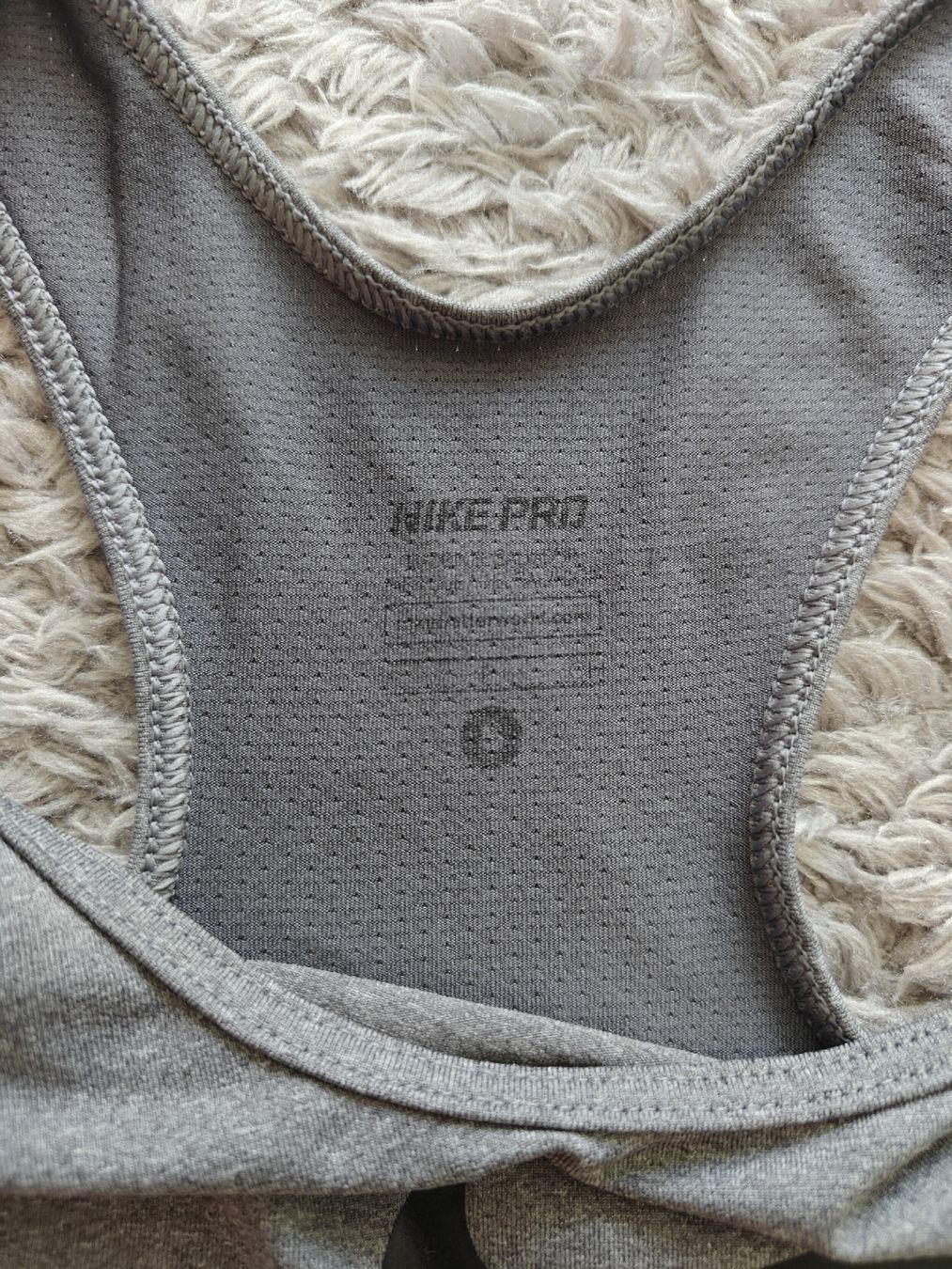 Nike Tops: Nike Pro Tank Top – D'occasion à Pieterlen par Saemelili 7