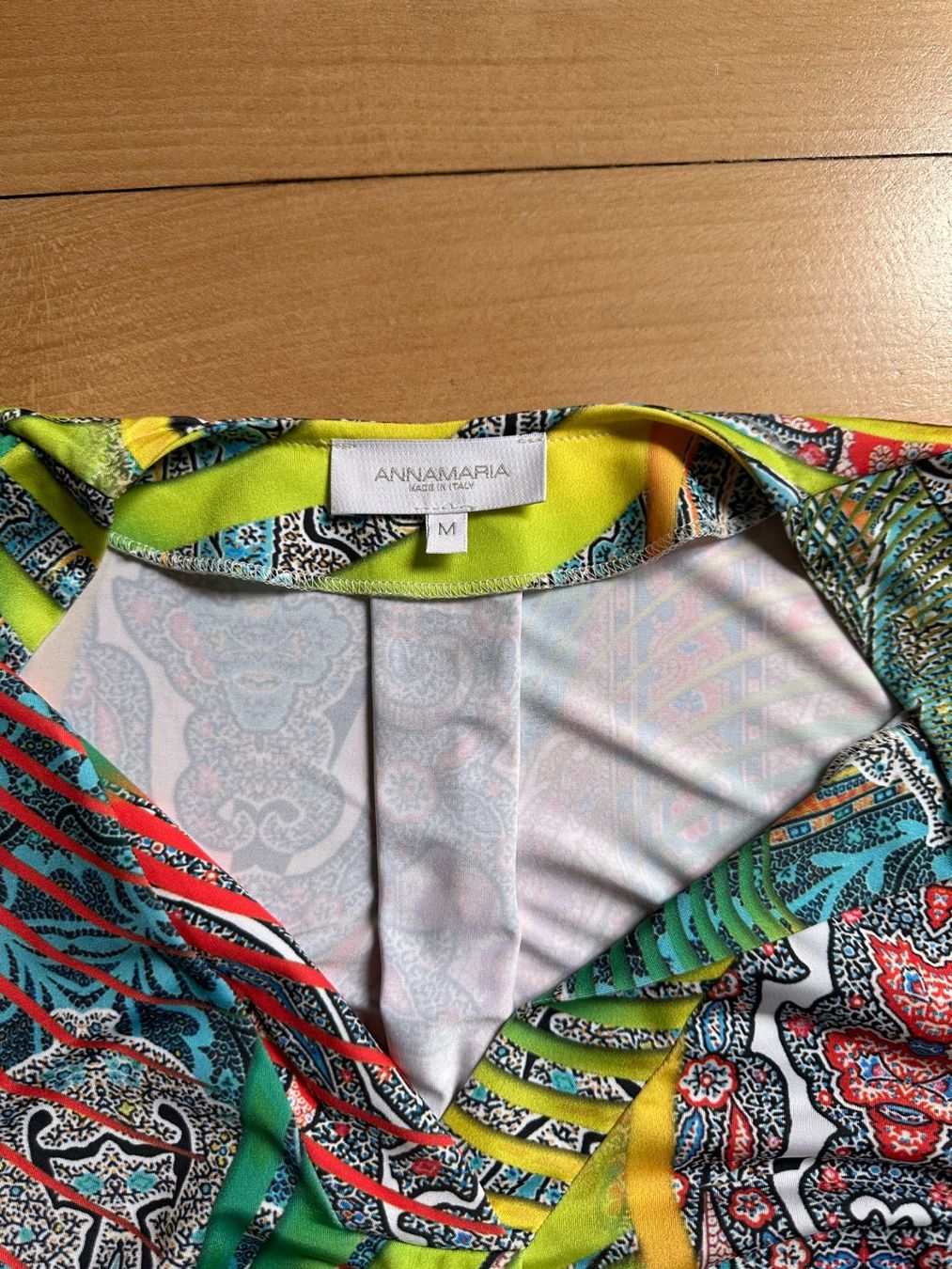 Tuniken: ANNAMARIA - Tunikashirt bunt gemustert M – Gebraucht aus Zürich von Diazaio 3