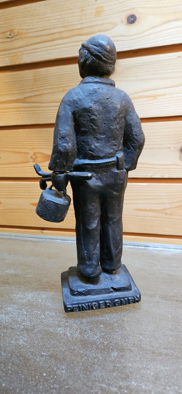 Figuren: Gusseisen Figur  ca. 25cm hoch. – Gebraucht aus Bözberg von L-G 5