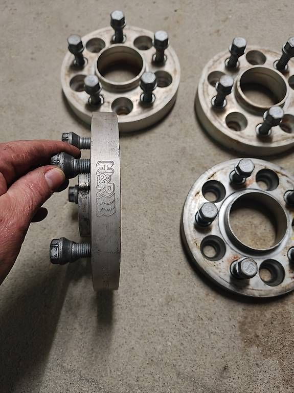 Ferramenta: H&R Spurplatten 5x112 – Usato da Saanen venduto da C.Fischli 2