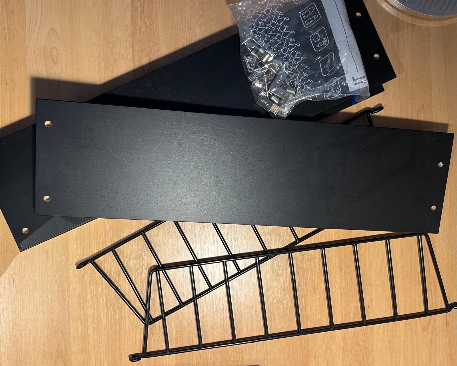String Étagères: String® Pocket Schwarz gebeizte Esche/Schwarz, gebraucht – D'occasion à Ziefen par Madame1982 2