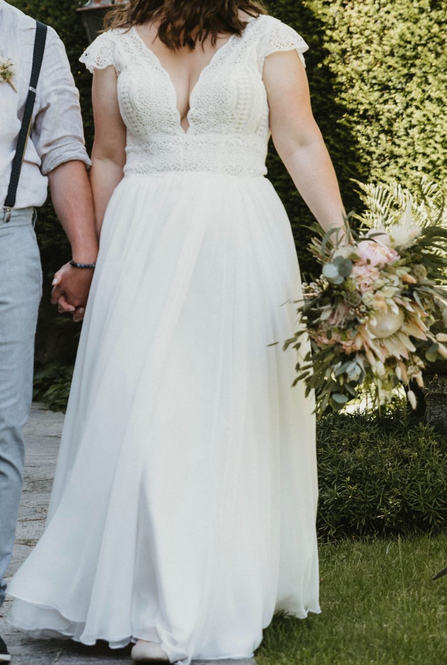 Vestiti: Secondhand Brautkleid, Grösse 44 – Usato da Brunnen venduto da Herzig-Brautmode 4