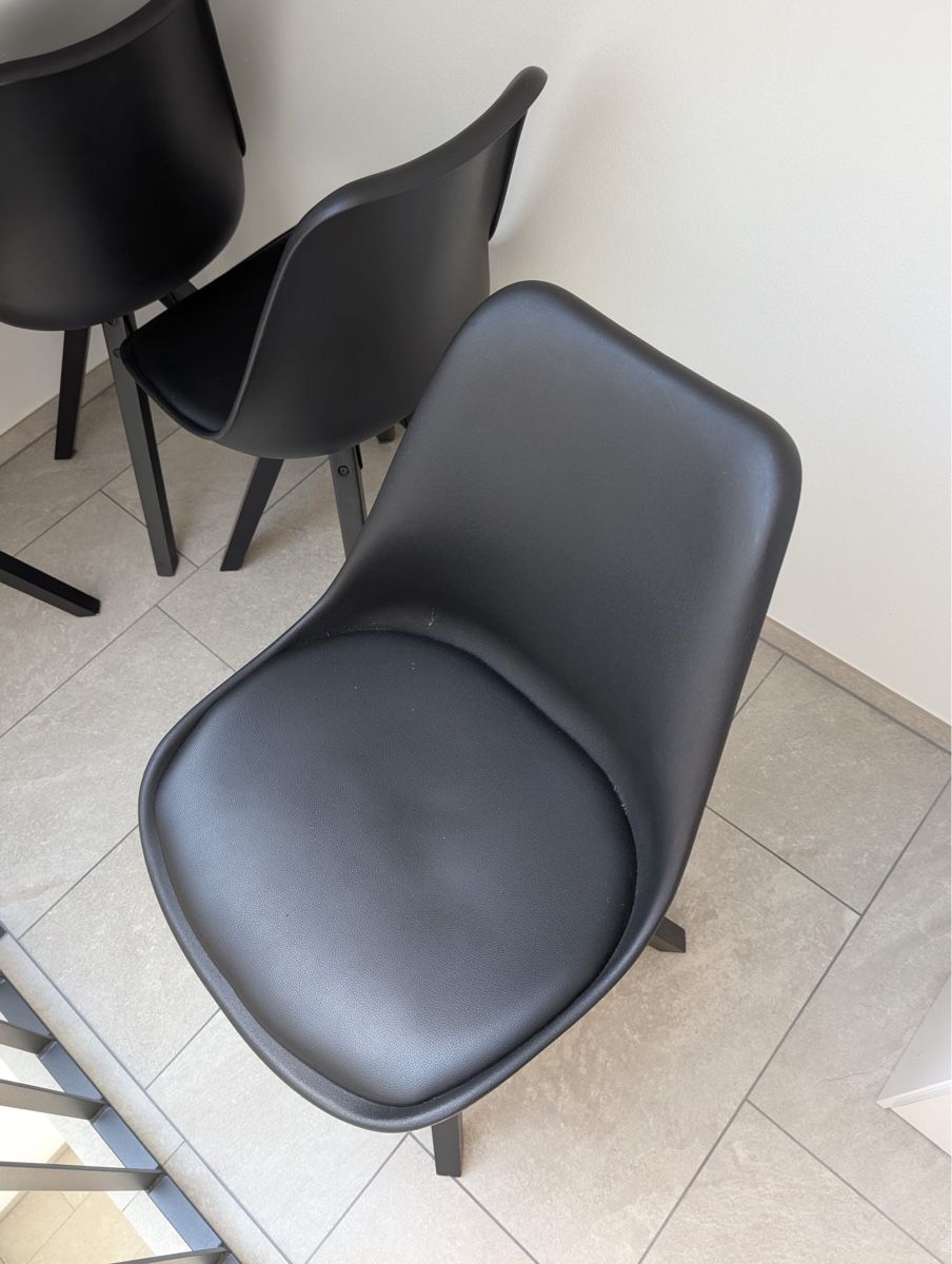Tischset: Tisch mit Stühlen – Gebraucht aus Kappel SO von civic7894 3