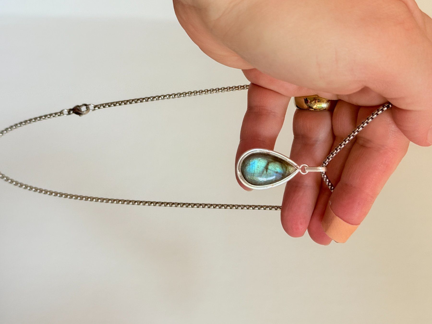 Ketten: Pendentif avec labradorite naturelle - neuf! – Neu und originalverpackt aus Genève von AWWA 5