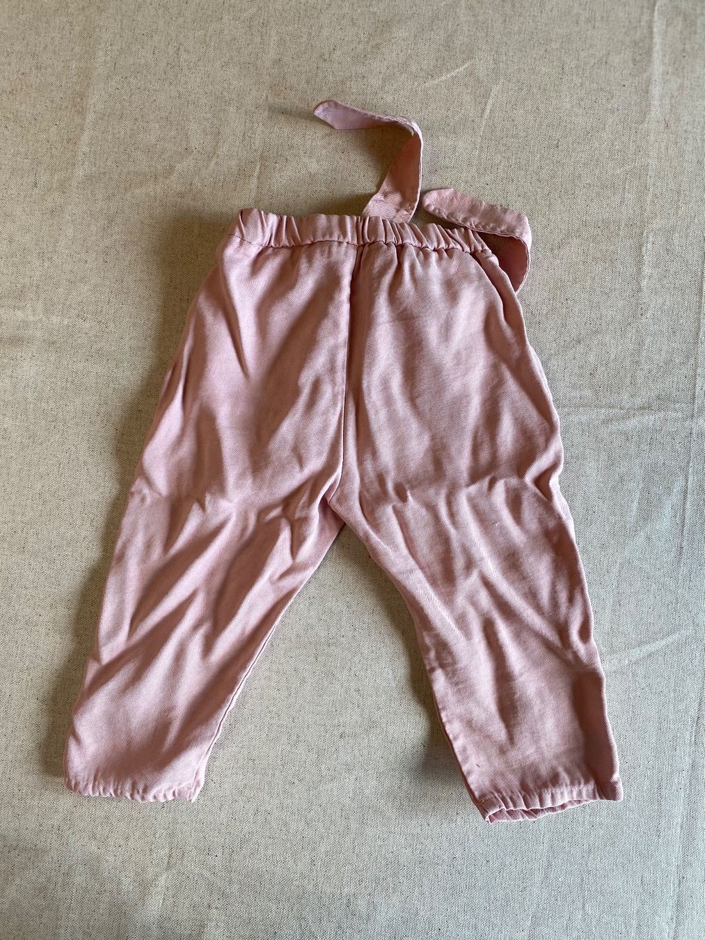 Zara Pantaloni: Kinderhose ZARA – Usato da Saanen venduto da Jackperpi