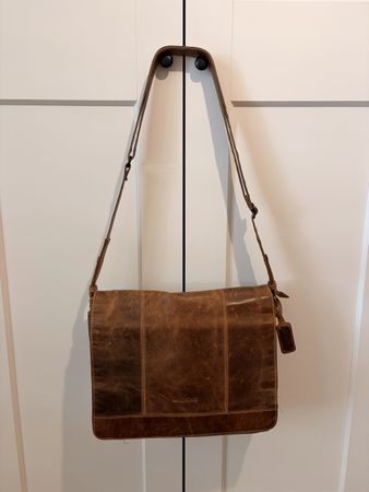 Sac bandoulière en cuir marron Marc Picard bon état