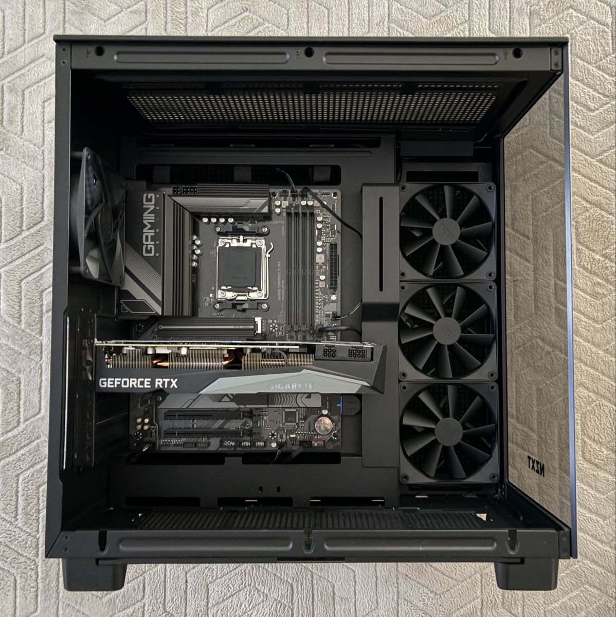 Gigabyte Schede grafiche: GAMING PC, RTX 3070, B650 MAINBOARD – Usato da Urtenen-Schönbühl venduto da AMTGNS