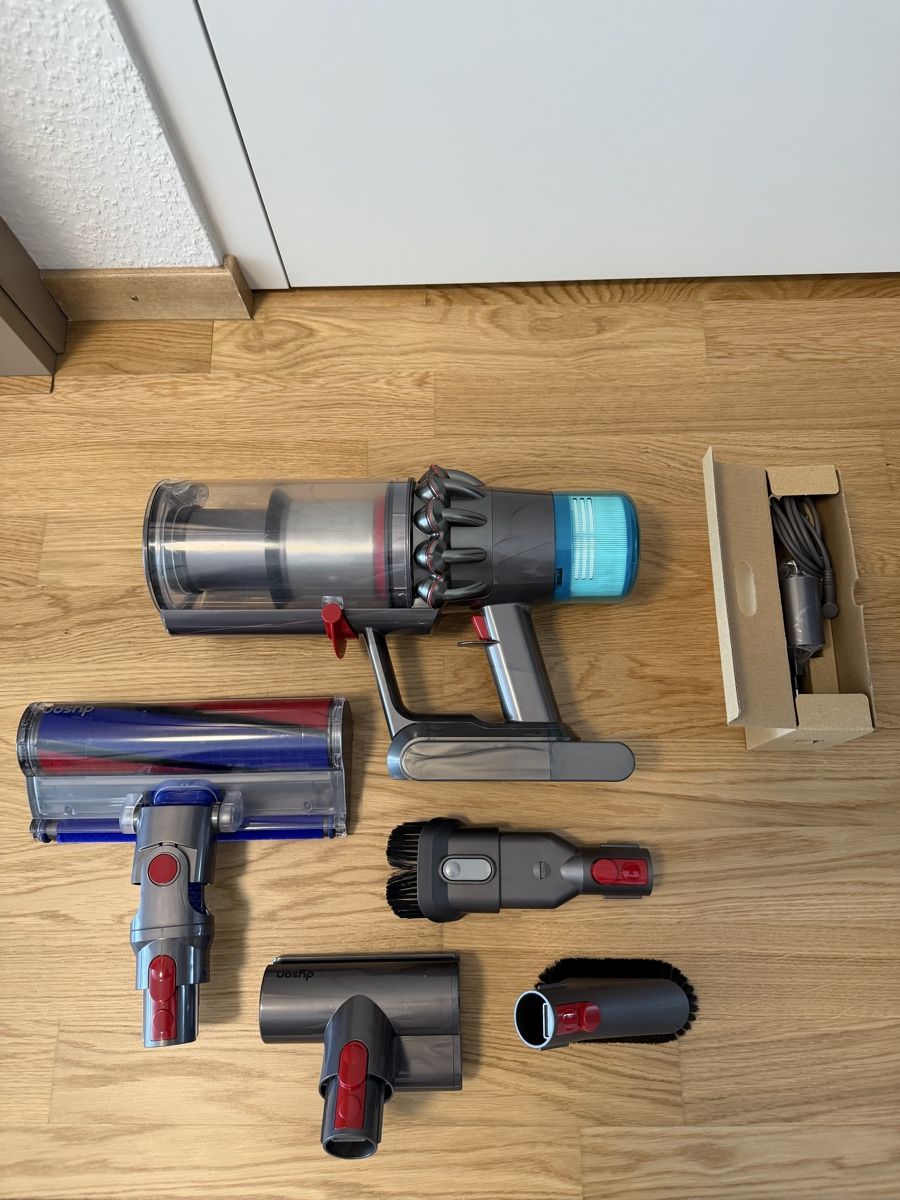 Dyson Staubsauger & Zubehör: Dyson V11 – Gebraucht aus Meyrin von SA_3006