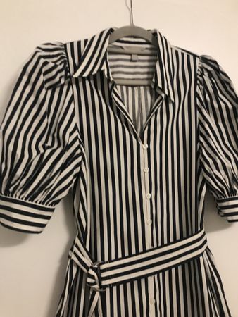 Gestreiftes Kleid Grösse S neuwertig