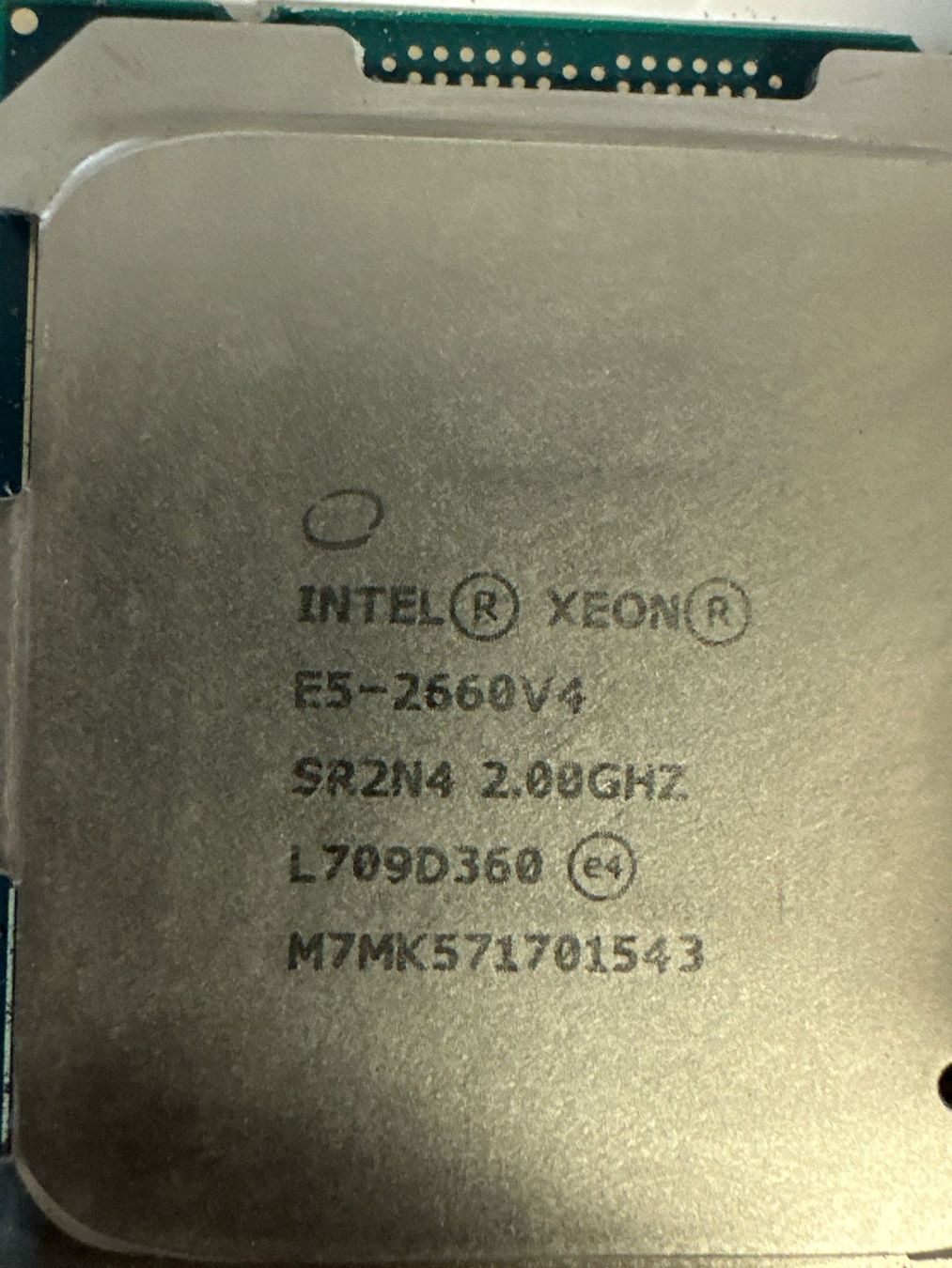Intel Server: E5-2660 v4 2 ghz 14 core 35 mb cache – Usato da Zürich venduto da Drwatson