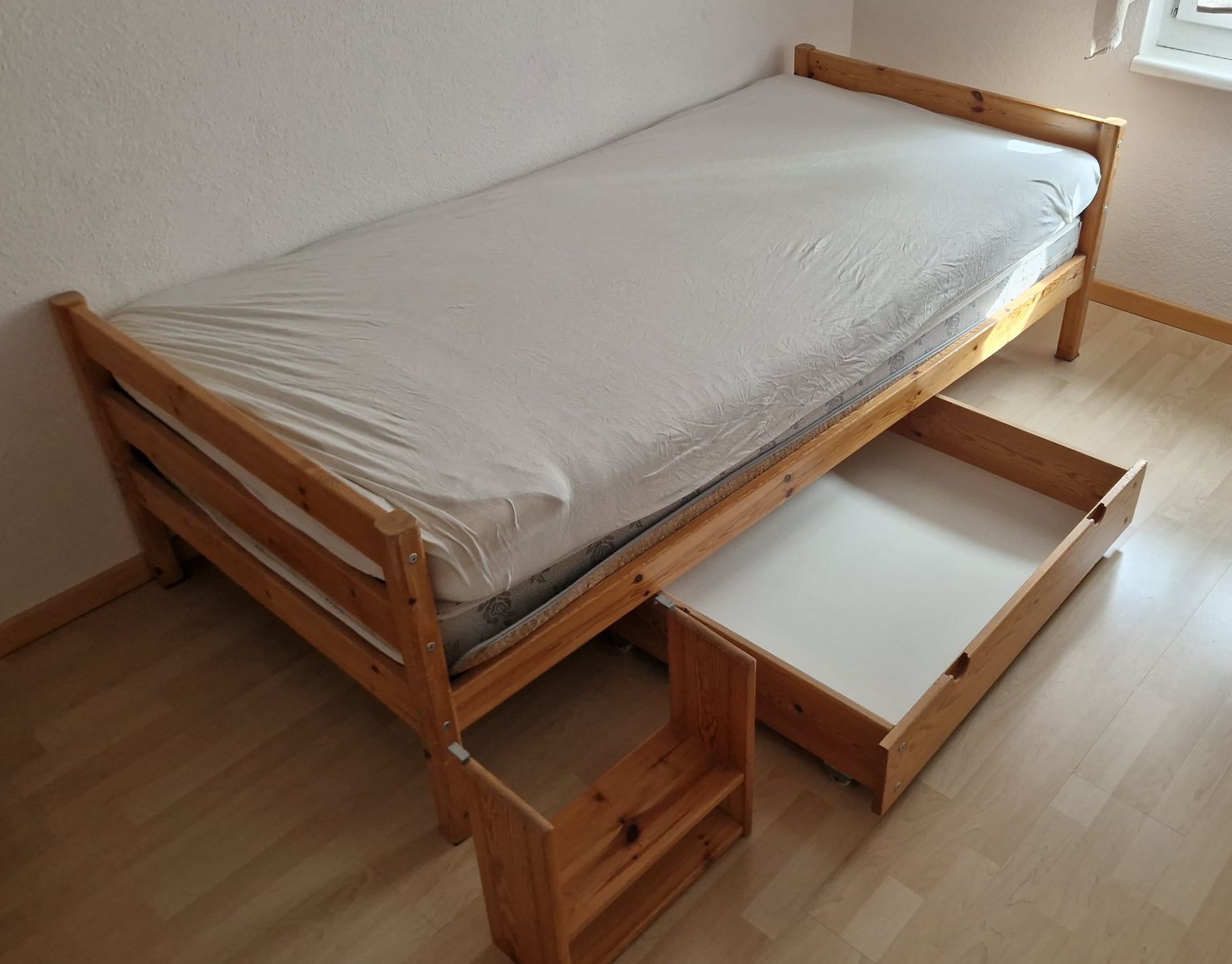 Letti: Kinderzimmer Möbel – Usato da KREUZLINGEN venduto da sma_c5fz 1