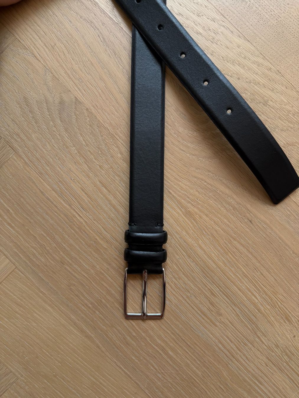 Cos Cinture: COS Leather Belt – Usato da Zürich venduto da fernandavendramin