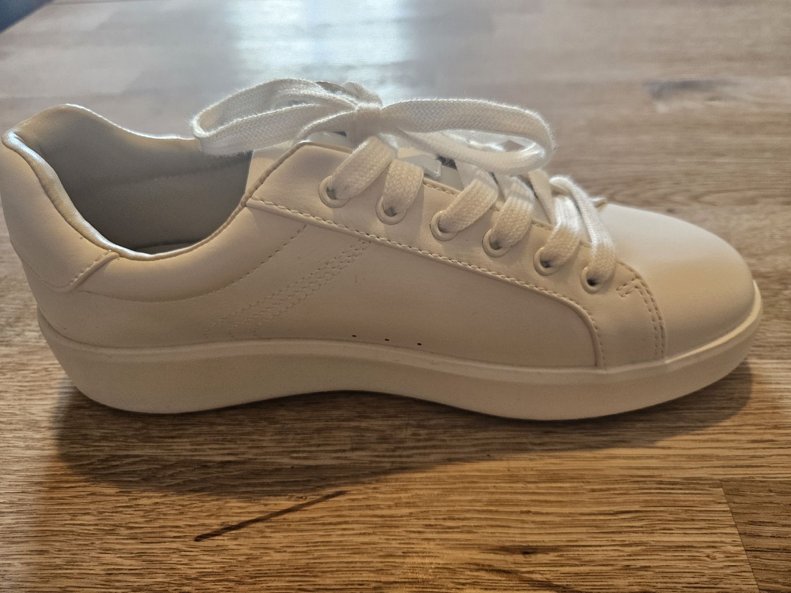 Only Scarpe da donna: Only Sneaker, Grösse 39, Neu mit Etikett – Nuovo (secondo la descrizione) da Uettligen venduto da Polarbaer8 2
