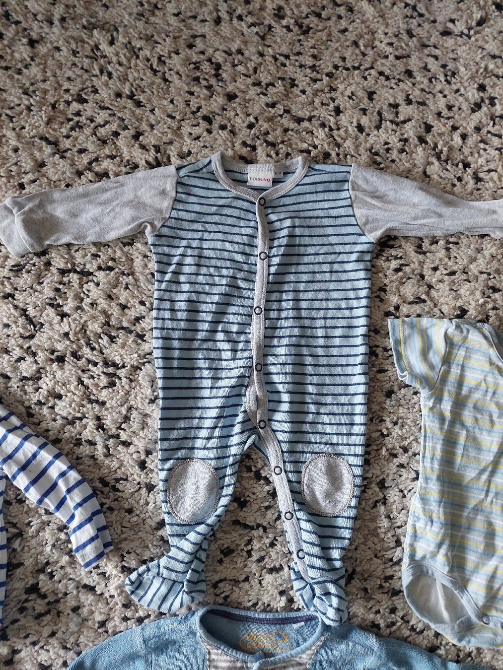 Lotti & Set di vestiti: Kinderkleider Kleiderpaket Bub oder Mädchen Gr.62 – Usato da Basel venduto da Andrealin 2