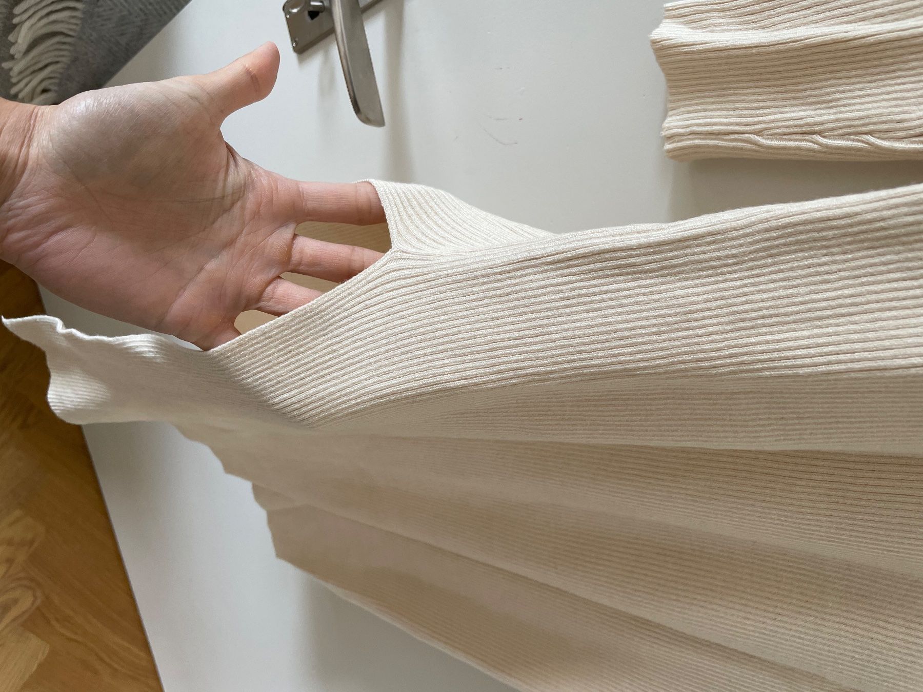 Vestiti: Neuwertiges Midikleid beige Vicbee M – Nuovo (secondo la descrizione) da Herrliberg venduto da spunggi 2