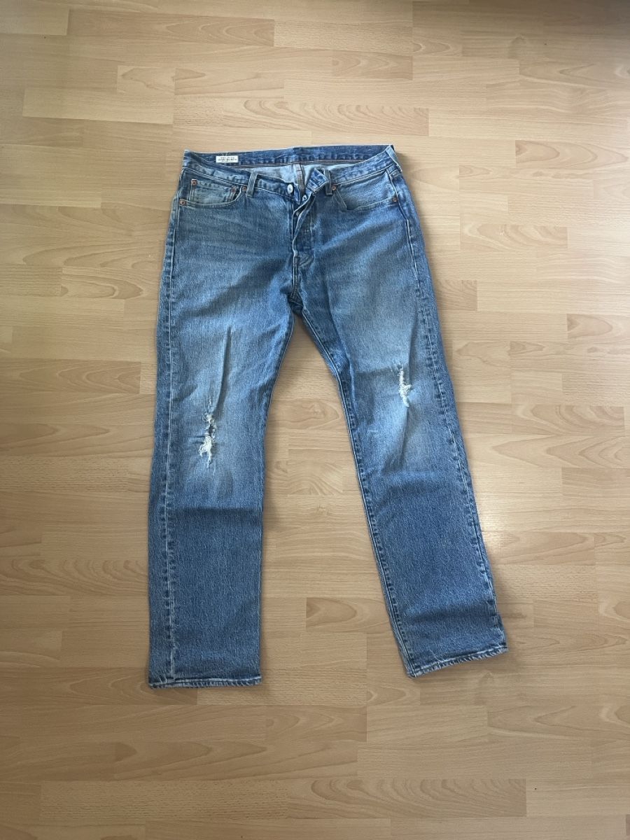 Levi's Jeans: Levi's 501 Jeans, Grösse 33/32 – D'occasion à Unterägeri par -Yasmina-