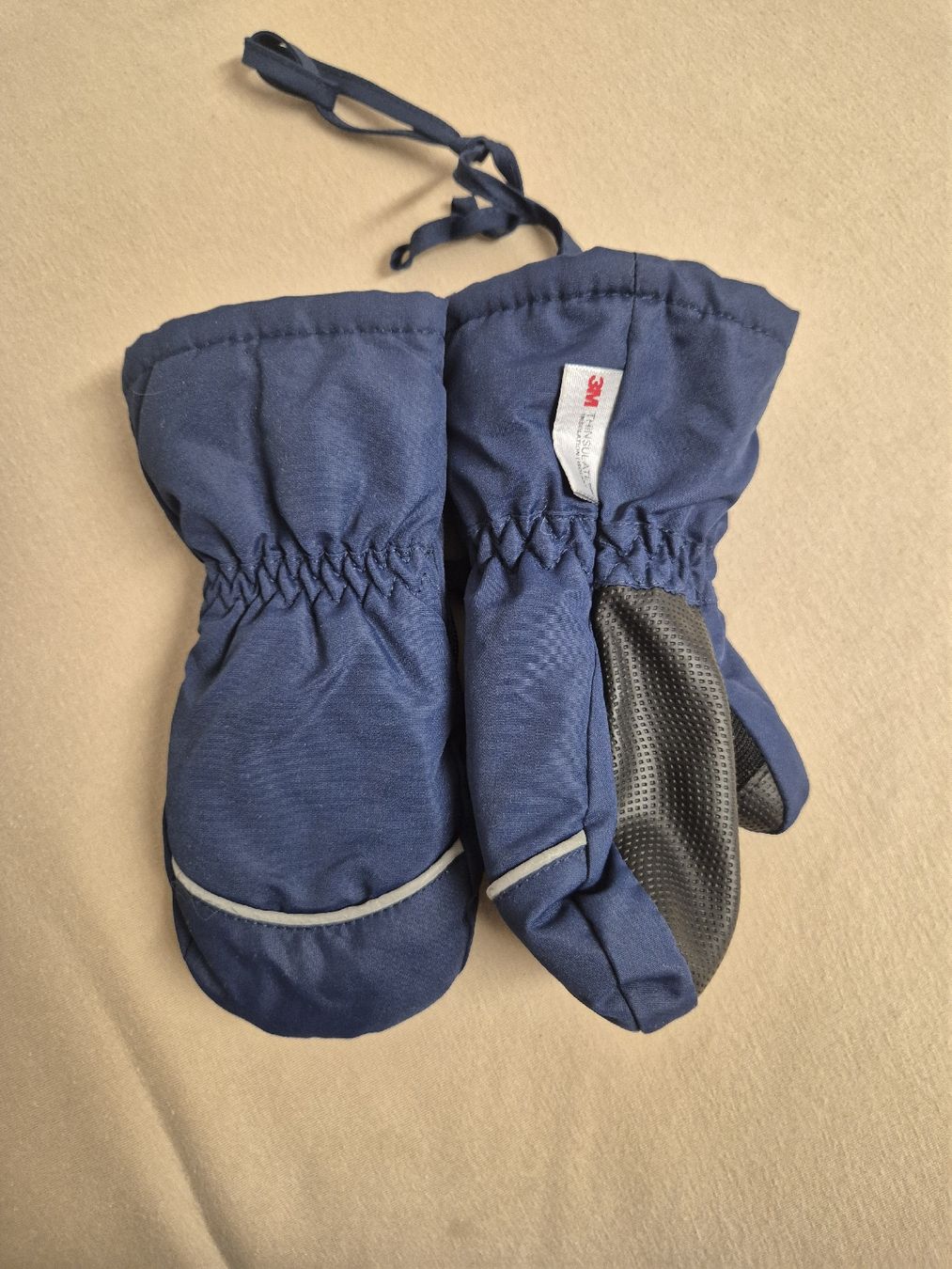 Kinderhandschuhe: Kinderhandschuhe mir Reisverschluss – Gebraucht aus Zufikon von Ayla2018