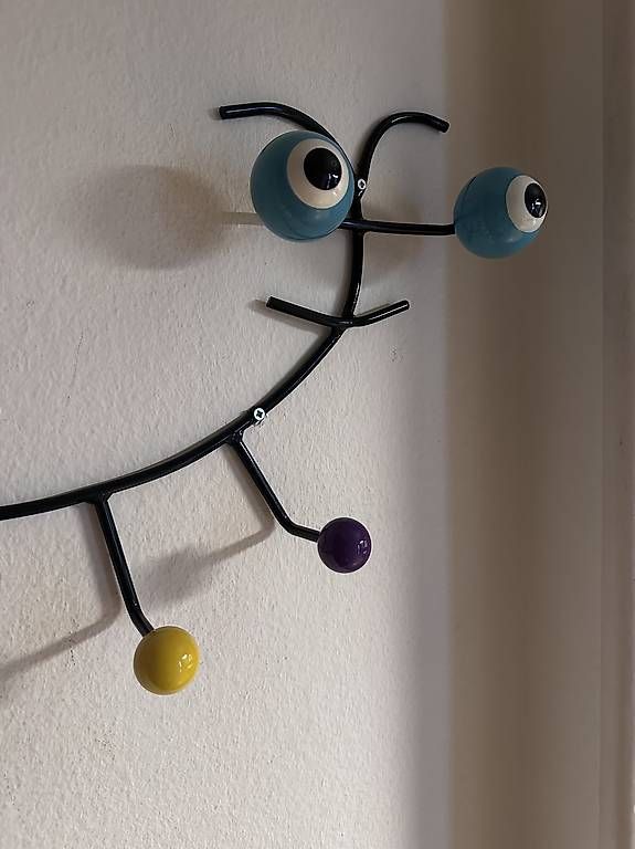 Garderobe: Wandkleiderhaken 60's - Caterpillar – Gebraucht aus zurich von Madlaura 2