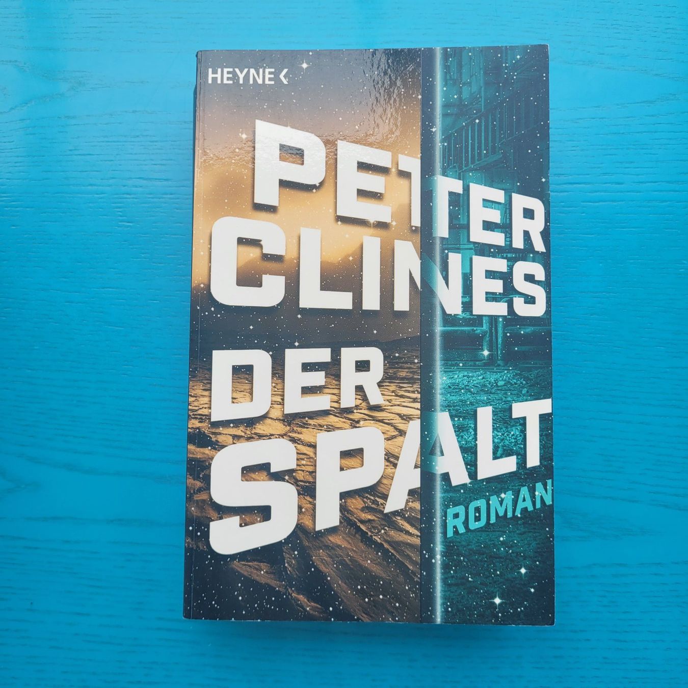 Libri: Peter Clines- Der Spalt – Usato da SCHÜBELBACH venduto da CoKaHa