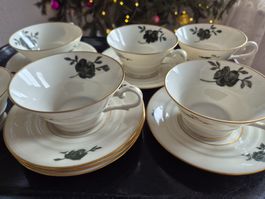 6 Vintage Teeservice, Rosenmuster, Goldrand,