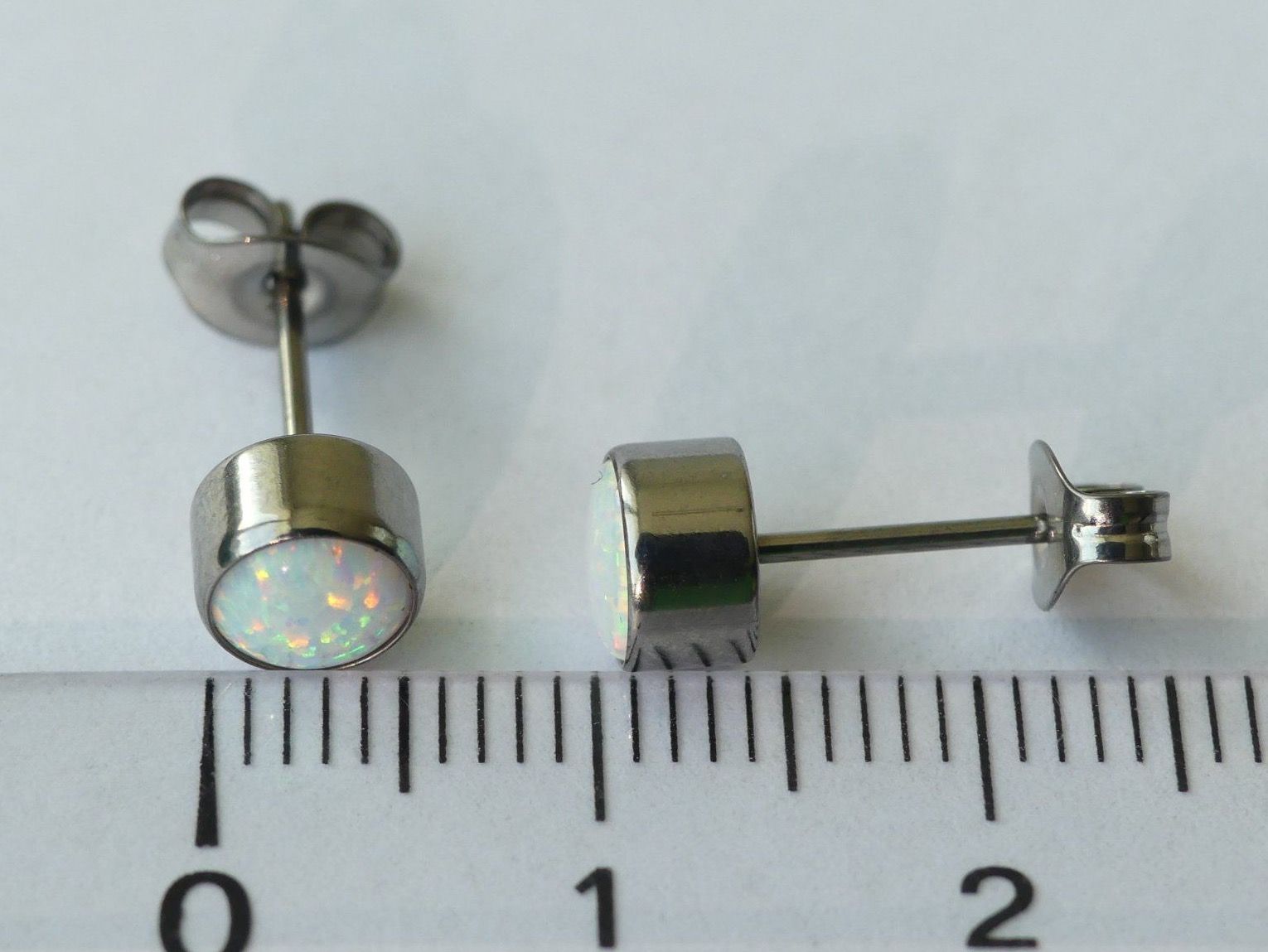 Orecchini pendenti & Orecchini a lobo: Ohrsteker aus Titanium mit Opalen – Nuovo e nell'imballaggio originale da Matten b. Interlaken venduto da kero71 9
