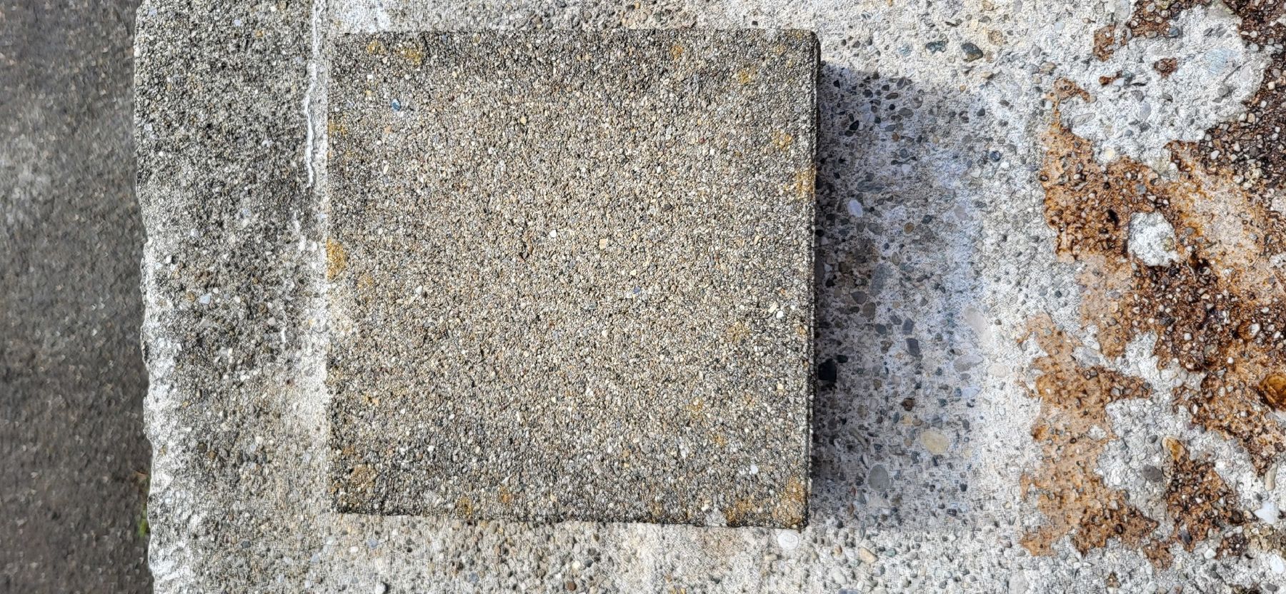 Pietre & tegole: Verbundsteine 25x25x8cm – Usato da Schönholzerswilen venduto da nzaussi 1