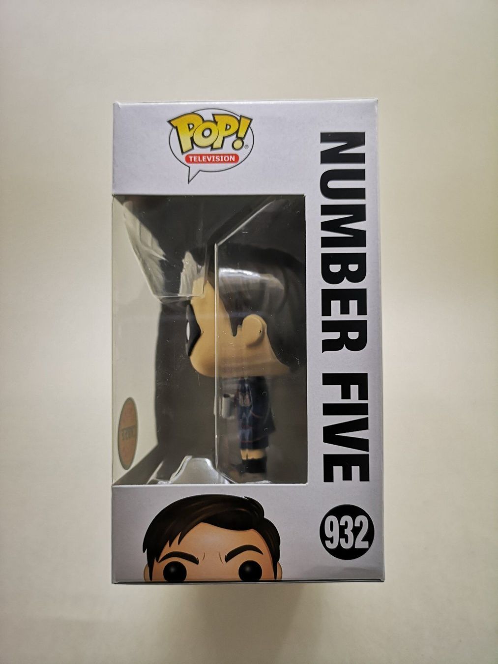 Funko Statuette: Funko Pop Nummer Five #932 – Nuovo e nell'imballaggio originale da Riehen venduto da _TheCollectorShop_ 3