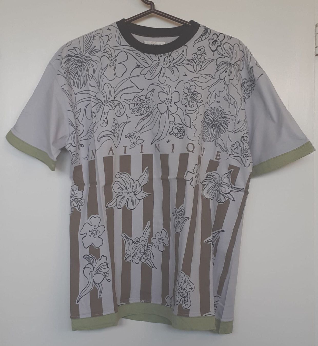 T-shirt: T-Shirt Matinique – Usato da Emmen venduto da Carbru