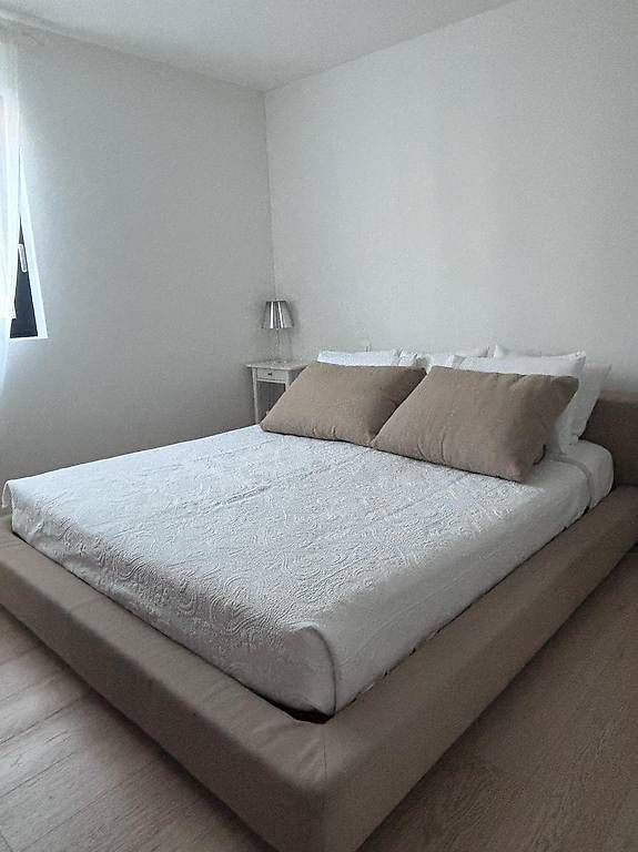 Betten: letto King size Poliform – Gebraucht aus Massagno von val_qc7x