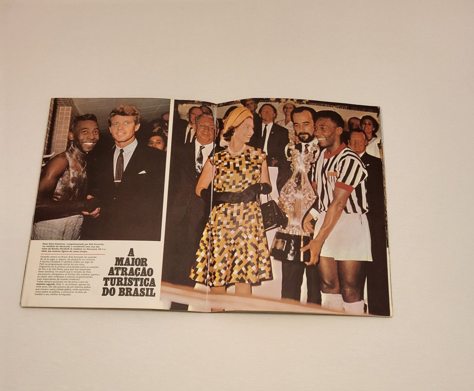 Autografi: Pelé => Manchete - Vida e gloria de Pelé mit Platte – Usato da Zürich venduto da Roberto040 3