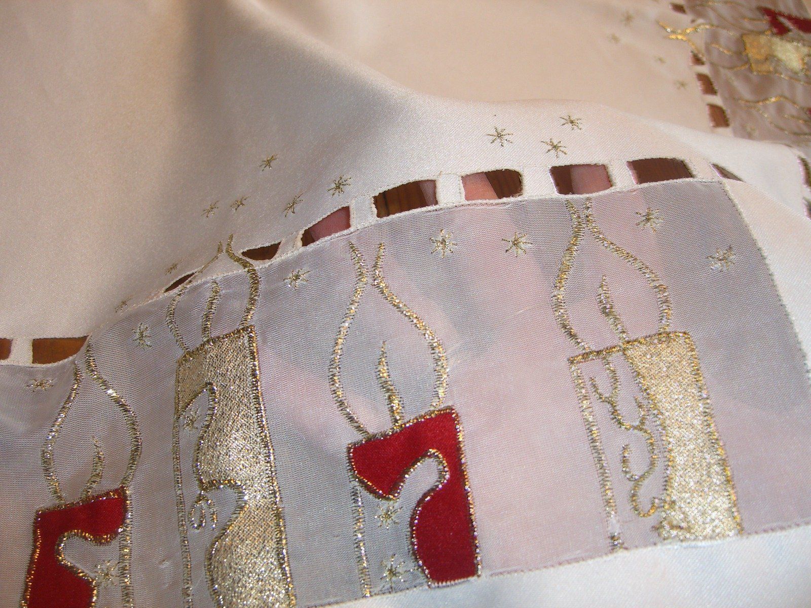 Coperte: hübsche Weihnachts Tischdecke, Polyester – Usato da Winterthur venduto da Ghandi5 8