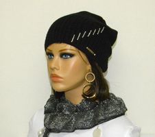 Beanie Mütze mit Strassverzierung