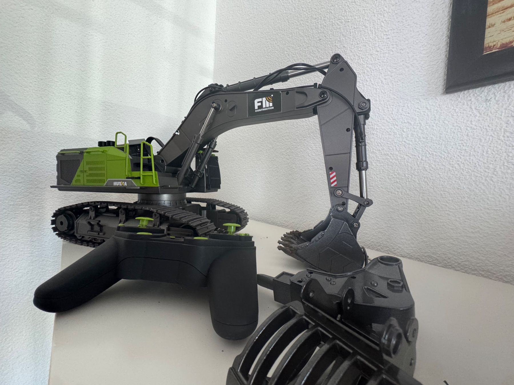 Escavatori: RC Bagger – Usato da Herzogenbuchsee venduto da ber_dn28