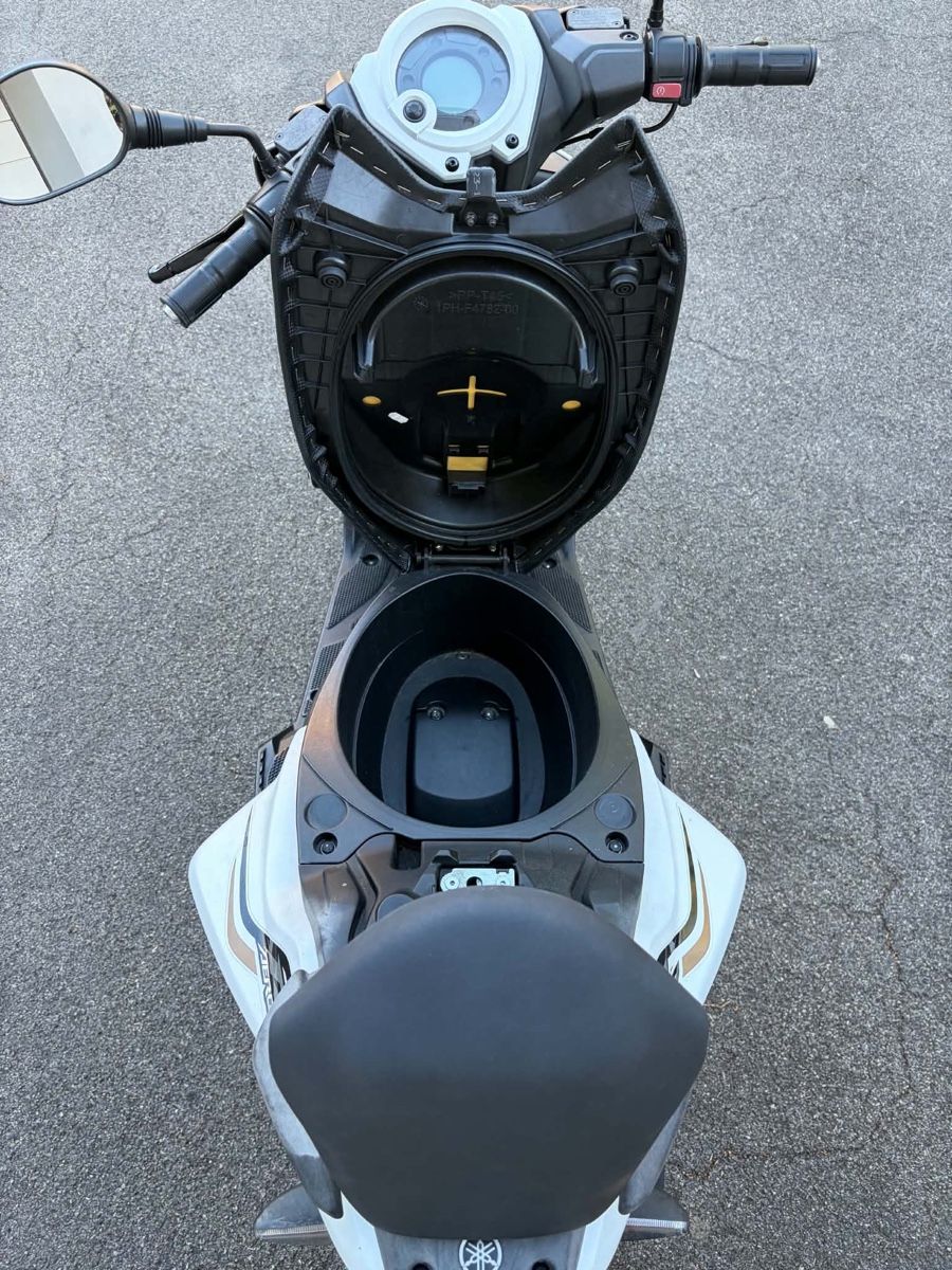 Scooter: Yamaha Aerox 50ccm  – Usato da Biel-Bienne venduto da Silva-M30 4