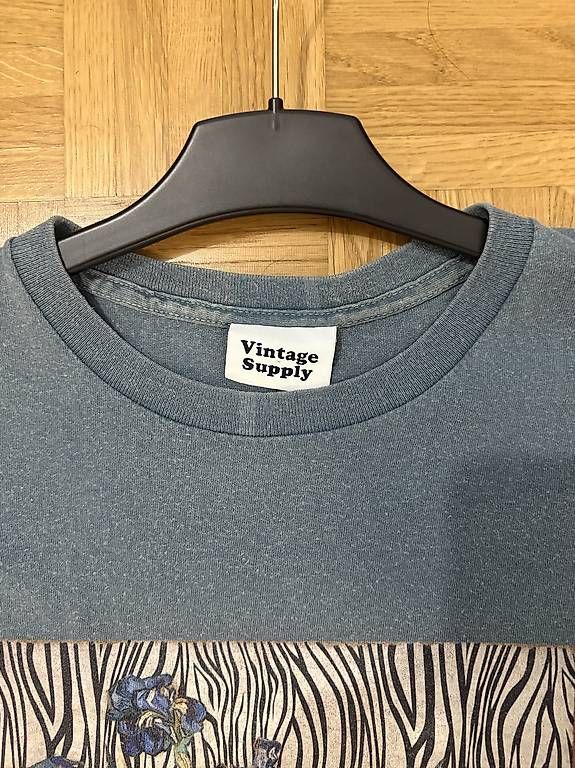 T-Shirts: T-Shirt mit Print – Gebraucht aus Schaffhausen von jan_pzd5 1