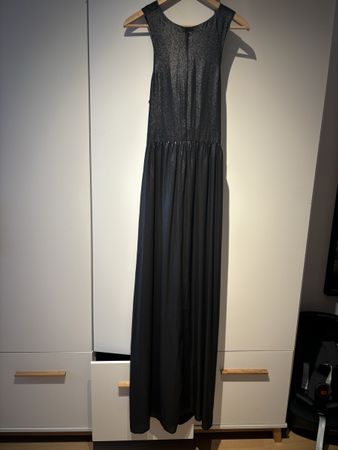 Abendkleid, Gr. 42, Neu mit Etikett von Comma