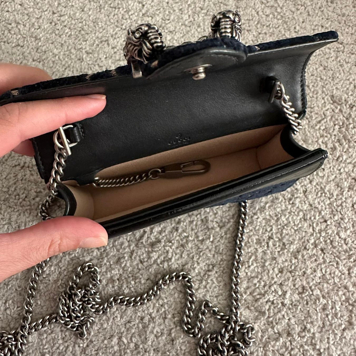 Gucci Borse da donna: mini Gucci en velours Dionysus – Usato da La Tour-de-Peilz venduto da DressingEKL 1