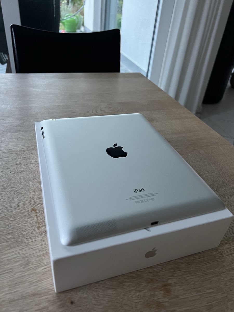 Apple Tablet PC: Apple iPad 4. Generation Wi-Fi 64 GB Weiss – Usato da Beromünster venduto da rin10 3