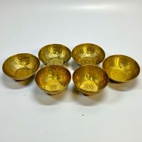 Lot de 6 bols indiens anciens en laiton gravés motif vaches