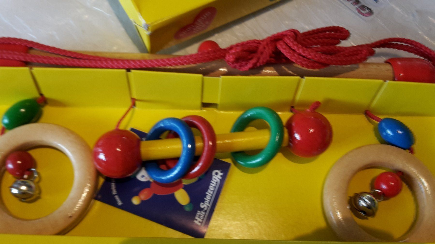 Spielzeuge: Kinderwagenkette Trapez mit Ringen – Gebraucht aus Schwarzenburg von Flamingo07 1