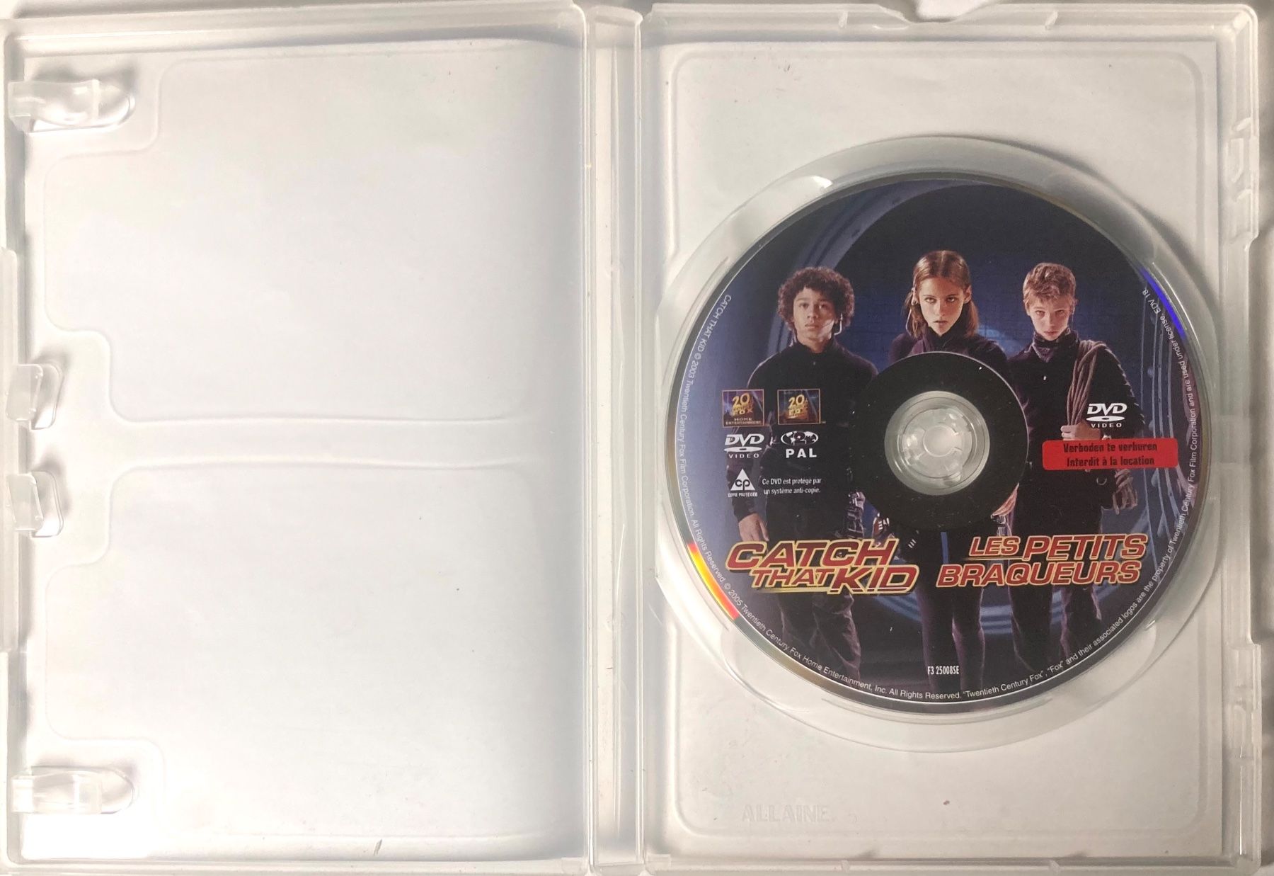 Tutti i DVDs: CATCH THAT KID (LES PETITS BRAQUEURS) – Usato da Poliez-Pittet venduto da Newtown-Records 2